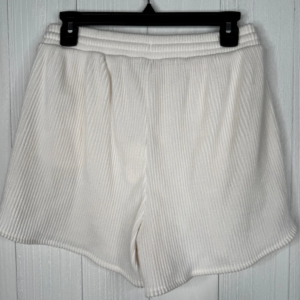 Abercrombie & Fitch Cream Athletic Shorts - Lounge Collection - Picture 4 of 7